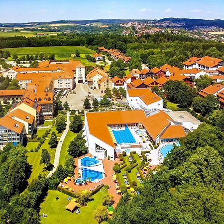 Wellness Ferienwohnung mit Bademantelgang zur Therme Bad Griesbach im Rottal Exterior foto